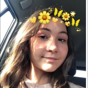 Meet your Posher, Nikita